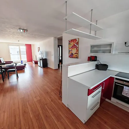 Entrez Cassovar Apartment