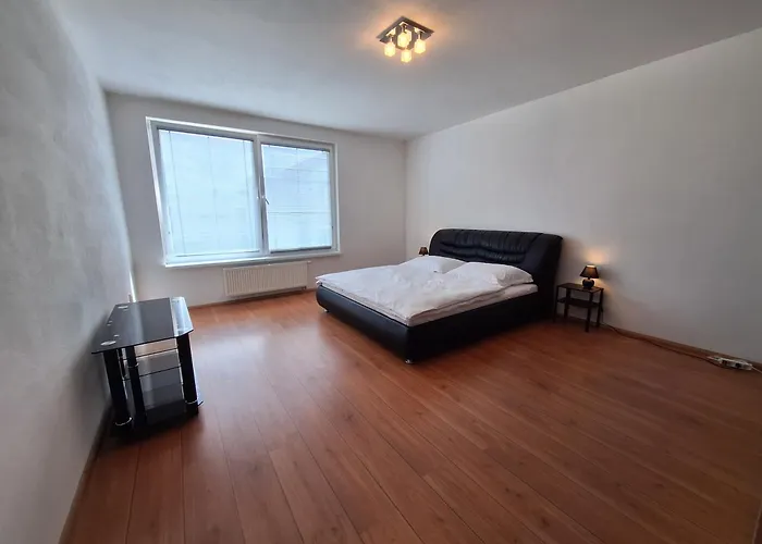 Entrez Cassovar Apartment